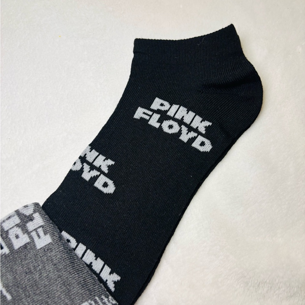 Pink Floyd Gray and Black Ankle Socks NWT - Picture 2 of 4